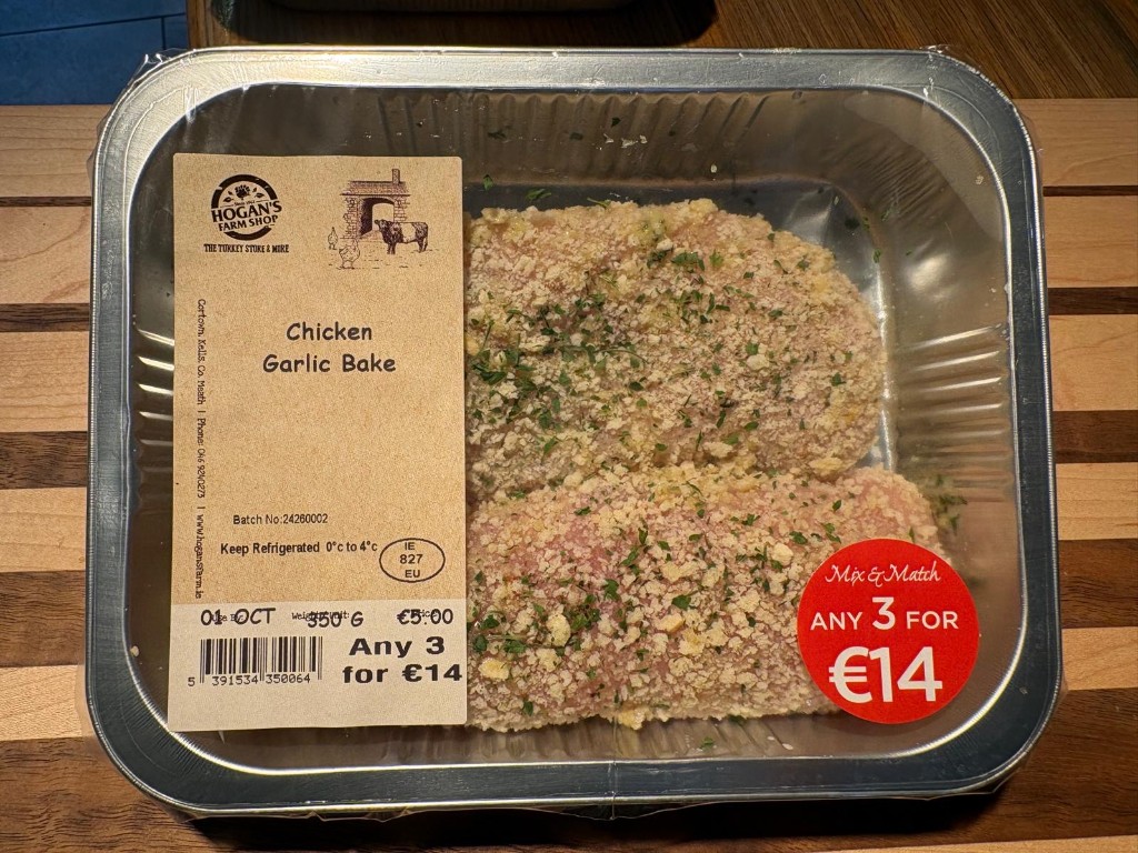 Hogan’s Farm Shop chicken garlic bake, alternate pack shot